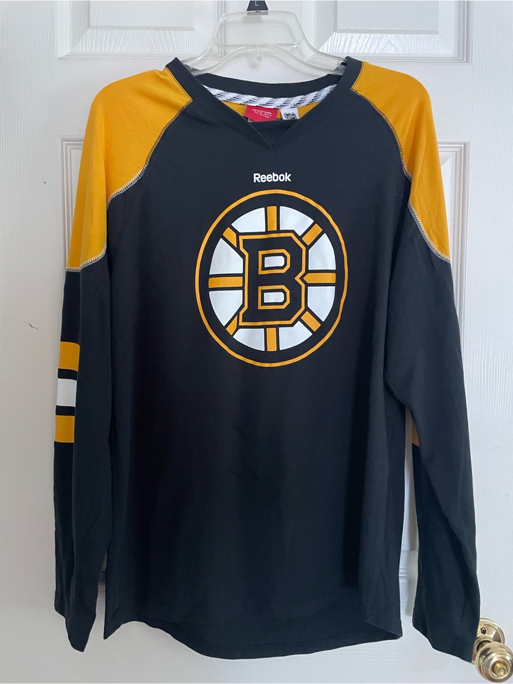 Reebok Men’s ' Boston Bruins Black & Gold Long Sleeve Shirt Size lLarge